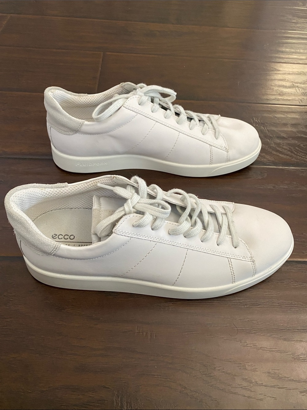 Ecco white lace up sneakers men’s size 11-11.5
